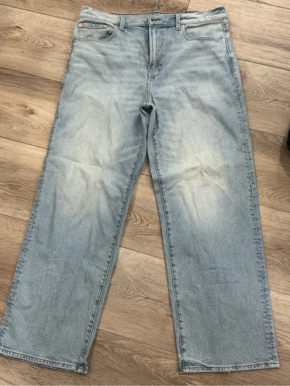 American Eagle Outfitters Men’s Light Blue Straight Leg Jeans Baggy Fit